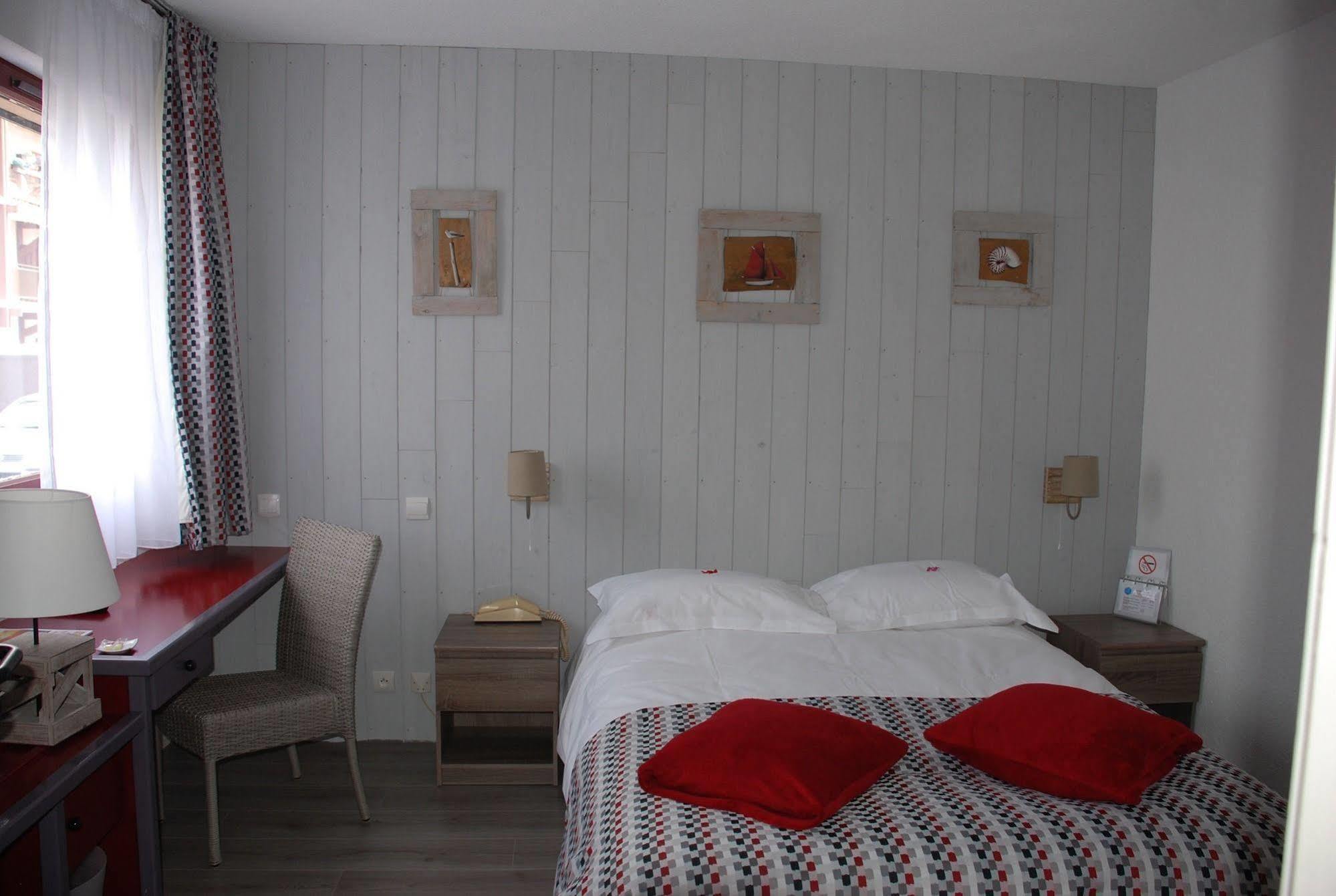Hotel Atlantide Biscarrosse Exterior foto